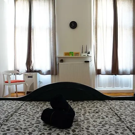 Artmouse Opera Budapest